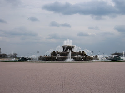 water fountain, grant park, chicago