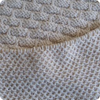 xmas knitting washcloth 1 detail
