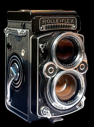 443px-Rolleiflex_camera