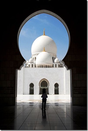 401px-BoyetDamotPhotography_Zayed_Grand_Mosque