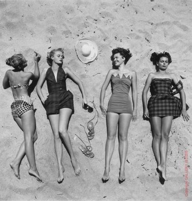 [1950s beach fashions[2].jpg]