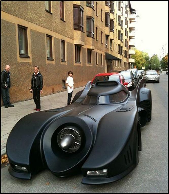 [Batmobil[3].jpg]
