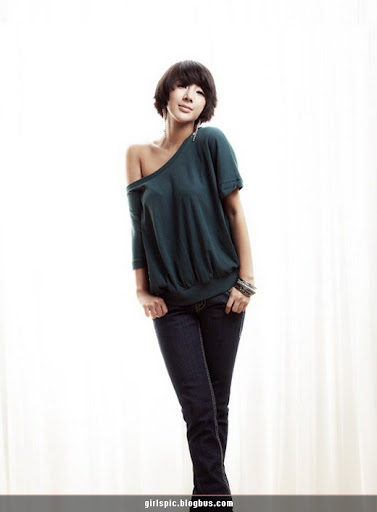 Beauty cosmetics, Korean girls
