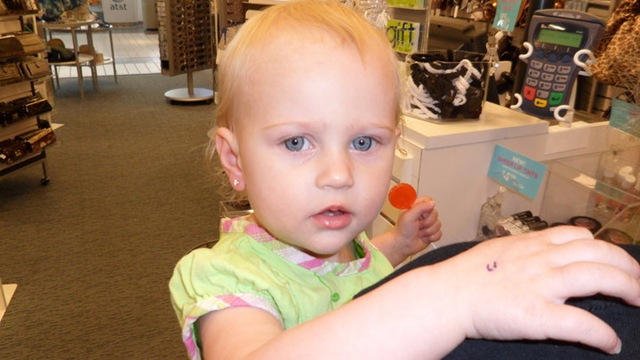 [31178_549887050369_58801691_32324648[1].jpg]