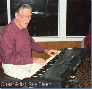 Our guest artist, Roy Steen, playing his Roland G-800 to start his performance off. Roy reckons this is his first gig and all that can be said is that the World has been missing a great artist!