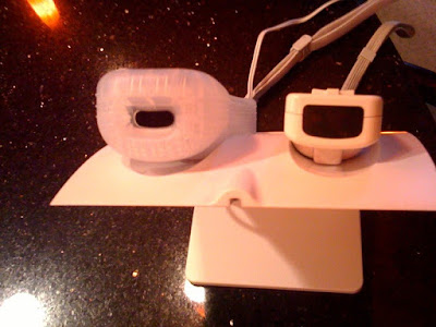 [Wii]勁量感應式充電座讓Wii remote充電免脫衣！ - 阿祥的網路筆記本