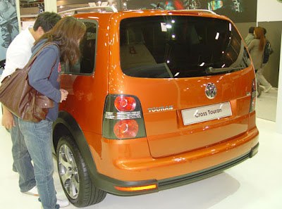 [Event] 2010台北車展現場記實：Volkswagen、Land Rover、M.Benz篇 - 阿祥的網路筆記本