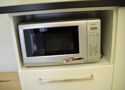 [Home] 新居家具進場之二：餐桌椅/書櫃/櫥櫃…外加熱水器！ - 阿祥的網路筆記本