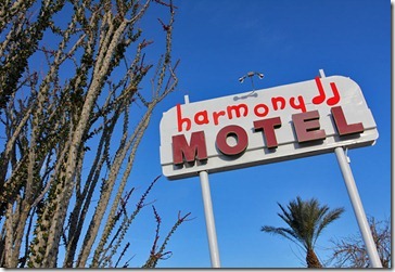 110220_harmony_motel_sign