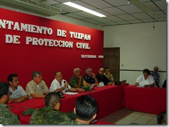 Autoridades Civiles y Militares en la reunion.