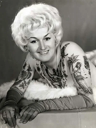 http://lh3.ggpht.com/_RvnAJ_8jAiU/SeKCpb3LdPI/AAAAAAAAAt0/piEGBmIMUsQ/s512/vintage-tattoo9.jpg
