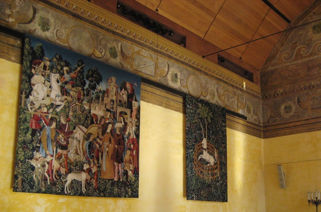 [Tapestries in Chapel Royal[4].jpg]
