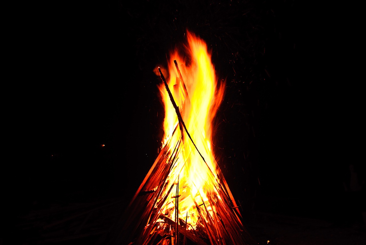 [campfire73.jpg]