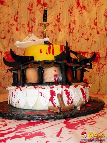 [killer-birthday-cake02[2].jpg]