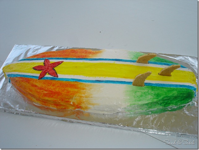 surf board cake