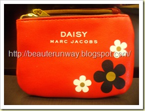 Marc Jacobs Daisy Red Pouch