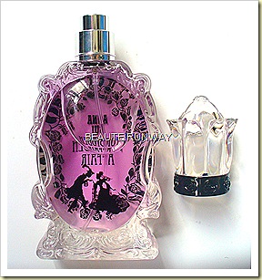 Anna Sui Forbidden Affair Perfume Signatre Roses