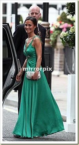PIPPA MIDDLETON, bridesmaid and sister to Kate Middleton with ZETA CLUTCH IN CHAMPAGNE GLITTER FABRIC