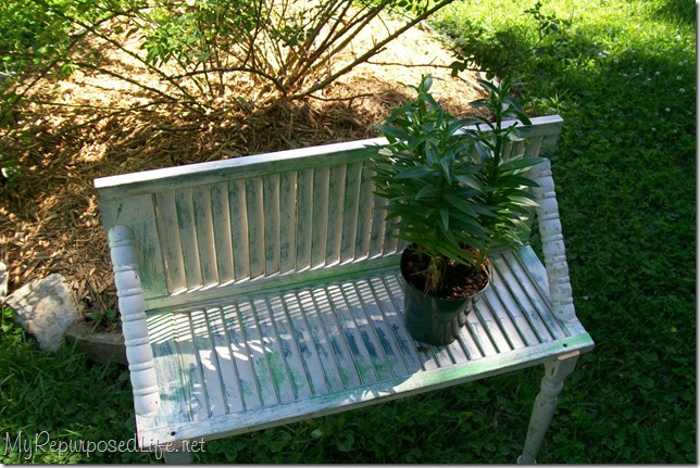 plant bench garden