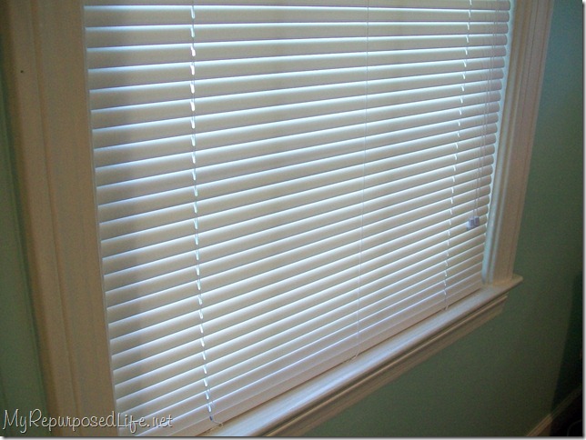 white blinds white wood trim