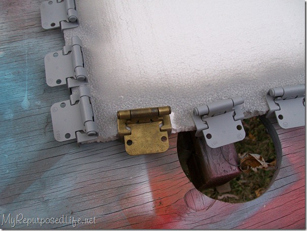 spray paint hinges 