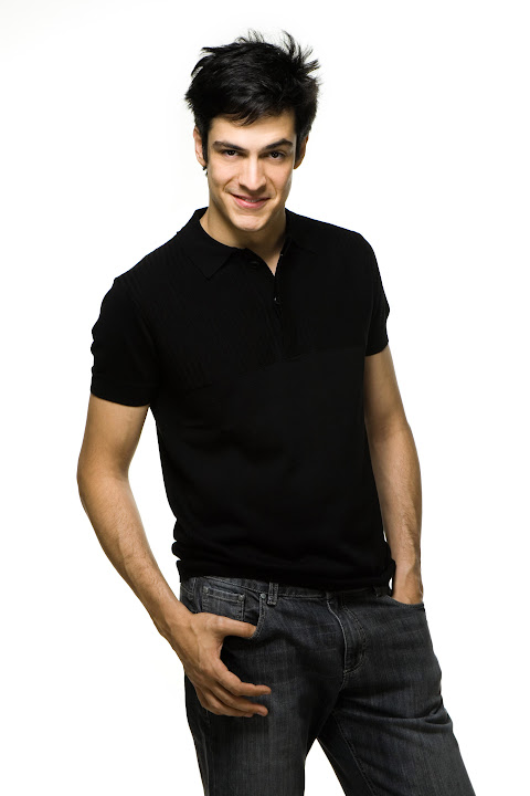 Brazilian actor Mateus Solano ~ Daily Male Models
