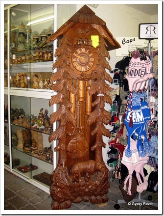 That's a cracker of a cuckoo clock. Only 4999 Euro's.