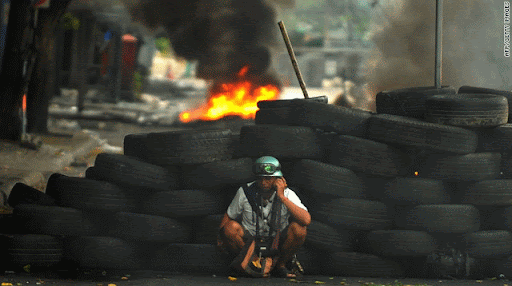 CNN%20-%20Fierce%20gunbattle%202010-05-16.gif