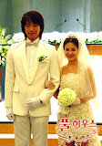 另一张他们结婚的照片。。XD