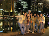 from left:<br>me, my sis, lao chao's boyfren, lao chao, yup's sis housemate, yup's sis, xue lei