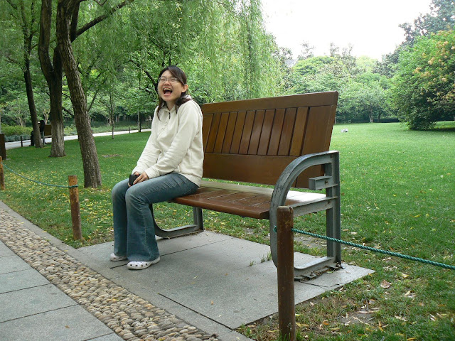 啊！终于有的坐啦～