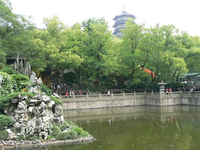 放生池