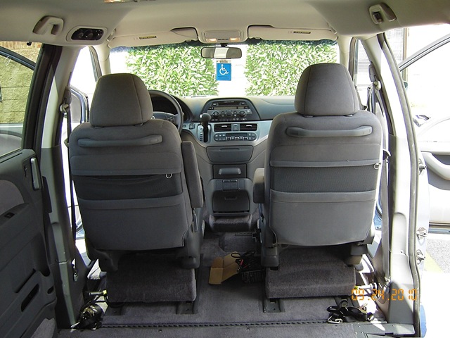 [2007 Honda Odyssey interior[2].jpg]