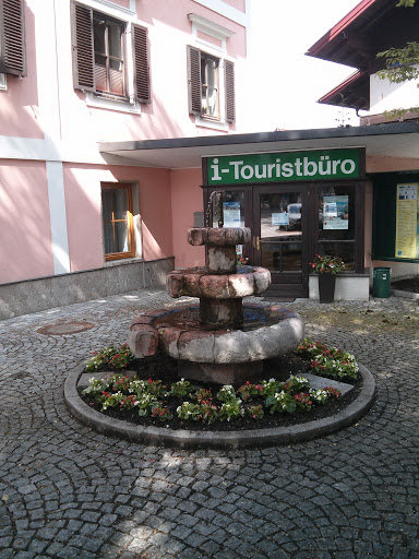 Stadtbrunnen Neumarkt