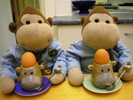 [Monkey Egg Cups[4].jpg]