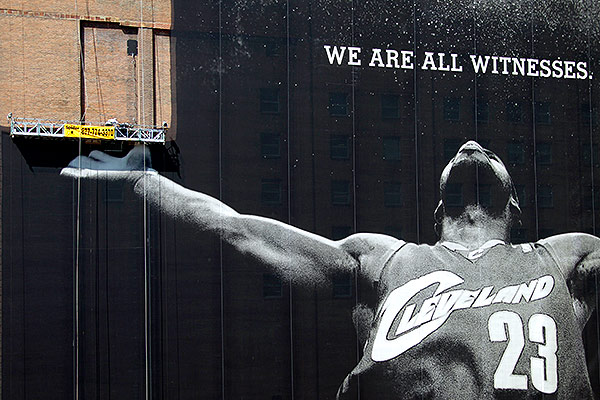 impresión para agregar Operación posible We Are All Witnesses is No More – LeBron's Mural Taken Down | NIKE LEBRON -  LeBron James Shoes