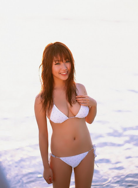 Mai Nishida Japanese Gravure Busty Sexy Idol Photos Gallery.jpg