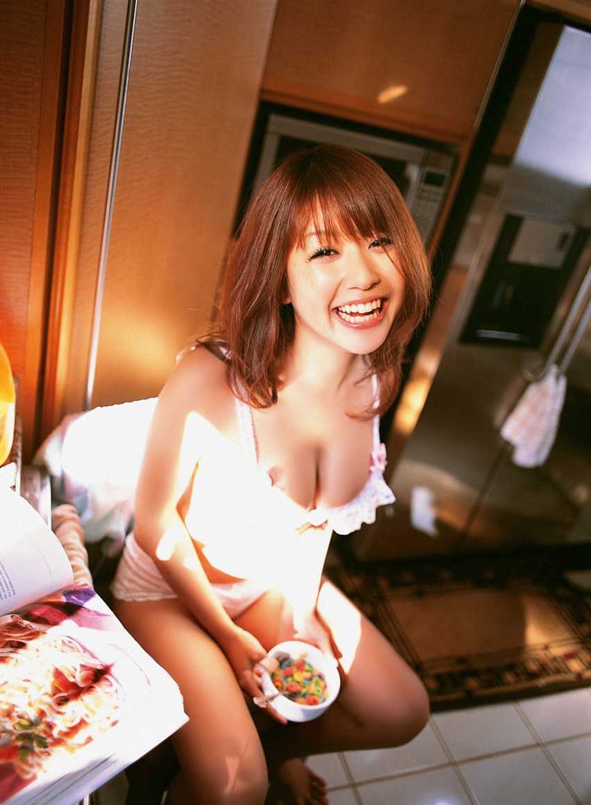 [Mai-Nishida-Japanese-Gravure-Busty-Sexy-Idol-Photos-Gallery.jpg]