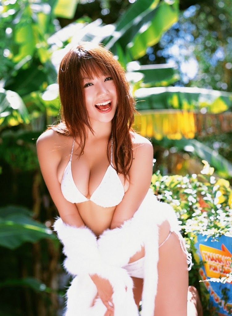 Mai Nishida Japanese Gravure Busty Sexy Idol Photos Gallery.jpg