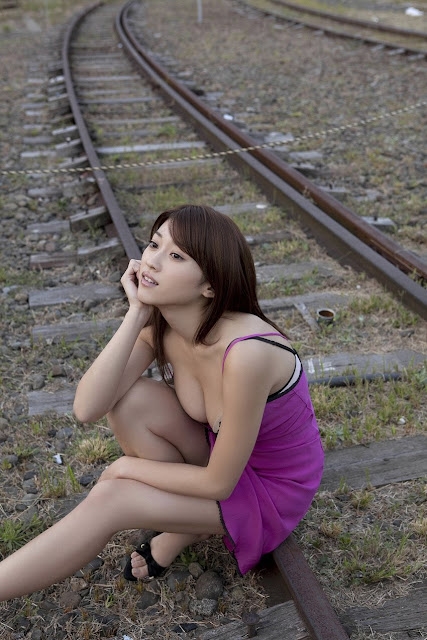 Mikie Hara - YS WEB wallpapers.jpg