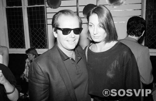 [Jack Nicholson and Anjelica Huston[3].jpg]