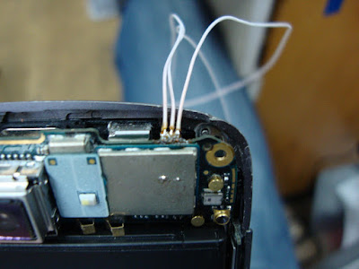 Провода можно припаять прямо к остаткам шлейфа, но они могут отовраться :(