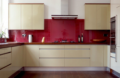 http://lh3.ggpht.com/_Ydc0eNCseyo/S9nm-0_WLJI/AAAAAAAABzA/f4MOT0NZras/Opticolor%20Glass%20Kitchen%20Design%20from%20Opticolor2.jpg