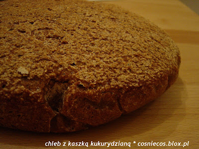 Weekendowa piekarnia - chleb pełnoziarnisty na zakwasie z kaszką kukurydzianą