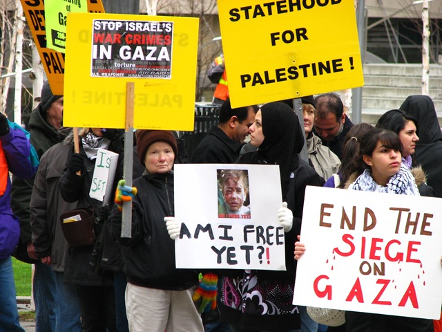 [Anti-Israel Protest Week3 155[2].jpg]