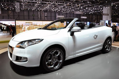 Renault Megane Coupe-Cabriolet Renault Megane Coupe-Cabriolet-01.jpg