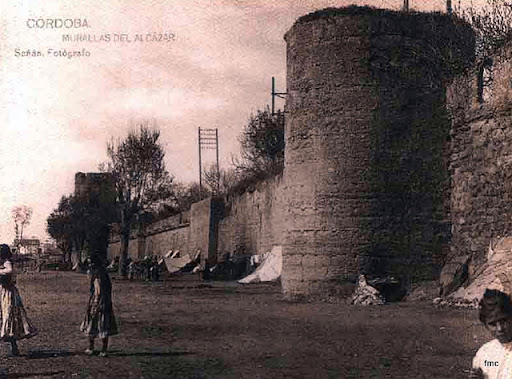  Paseo de la Muralla principios del siglo XX