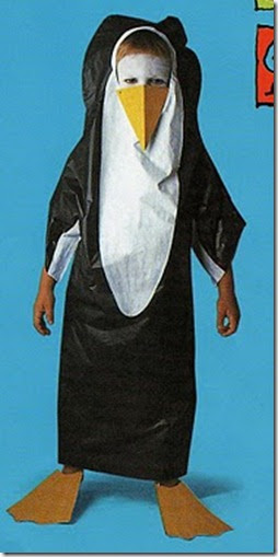 Disfraz de pingüino hecho con bolsas de basura - Jugar y Colorear