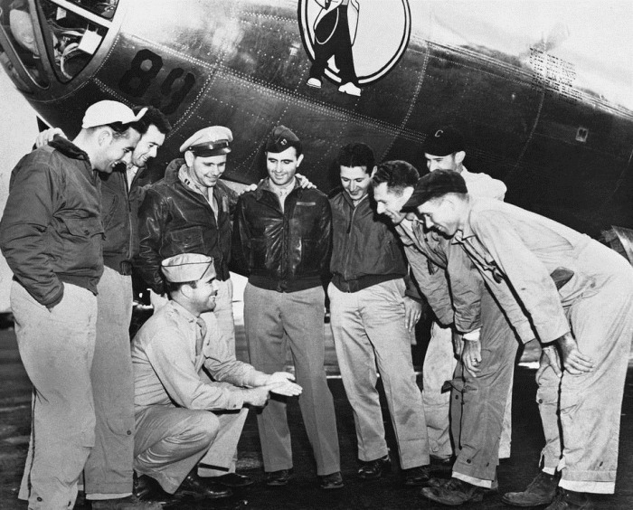 U.S. Air Force   Crew members of the Great Artiste