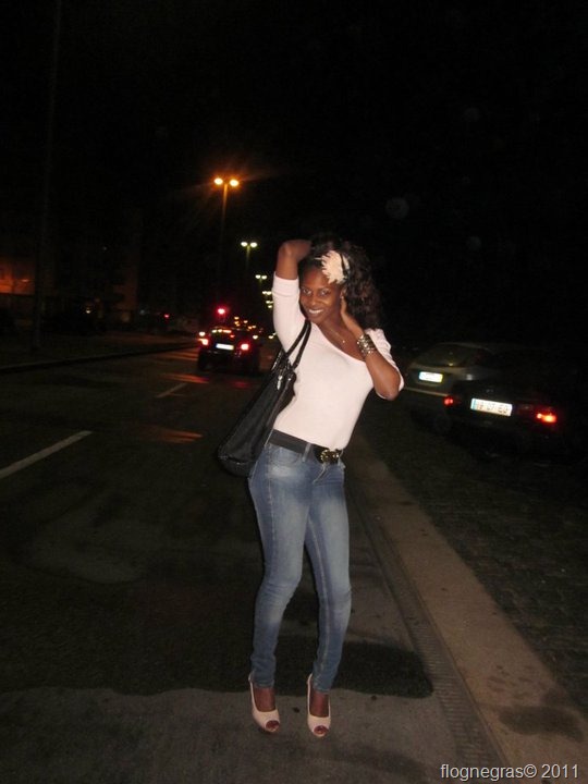 [african girls (16)[4].jpg]